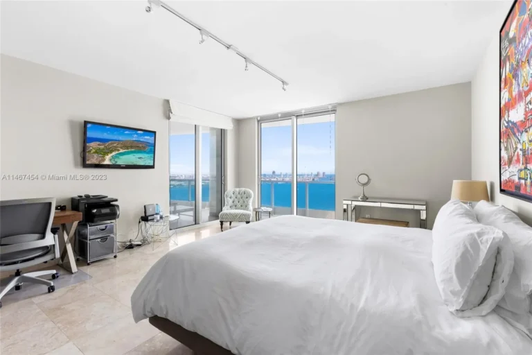 1331 Brickell Bay Dr-10.aspx