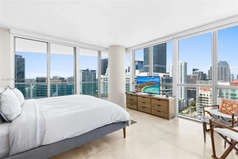 1331 Brickell Bay Dr-14.aspx