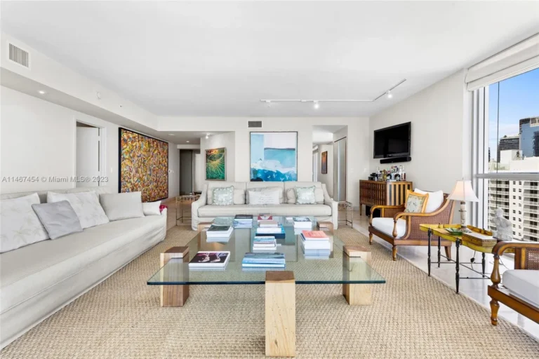 1331 Brickell Bay Dr-2.aspx