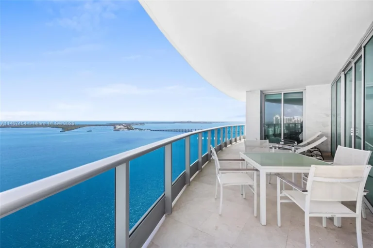 1331 Brickell Bay Dr-23.aspx