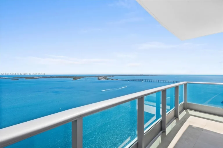 1331 Brickell Bay Dr-26.aspx