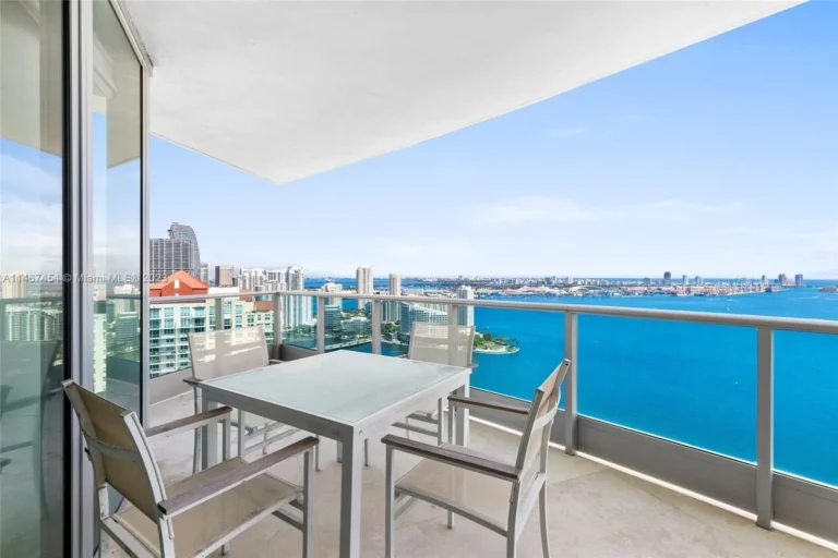 1331 Brickell Bay Dr-27.aspx