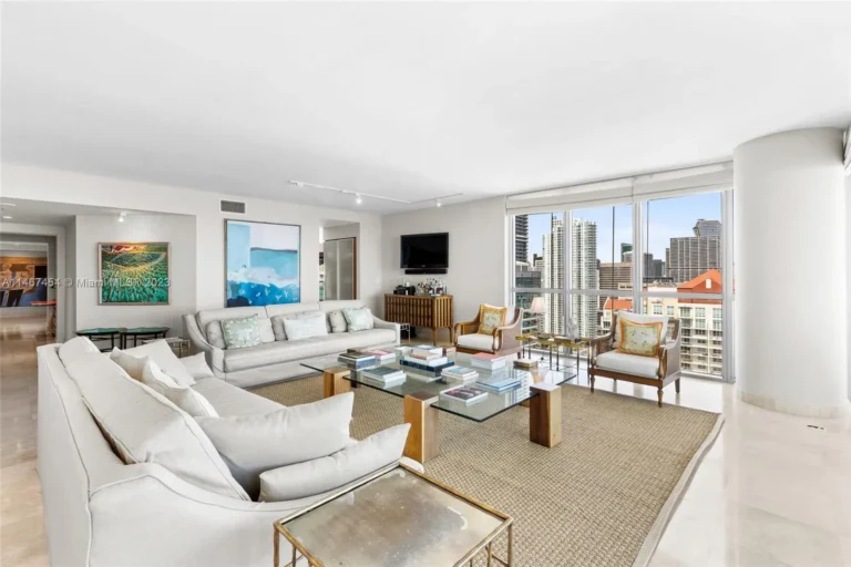 1331 Brickell Bay Dr-3.aspx