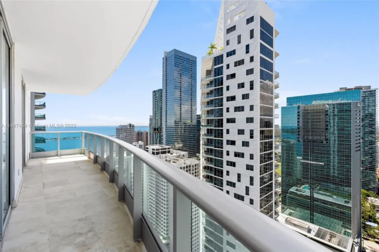 1331 Brickell Bay Dr-32.aspx