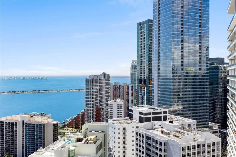 1331 Brickell Bay Dr-34.aspx
