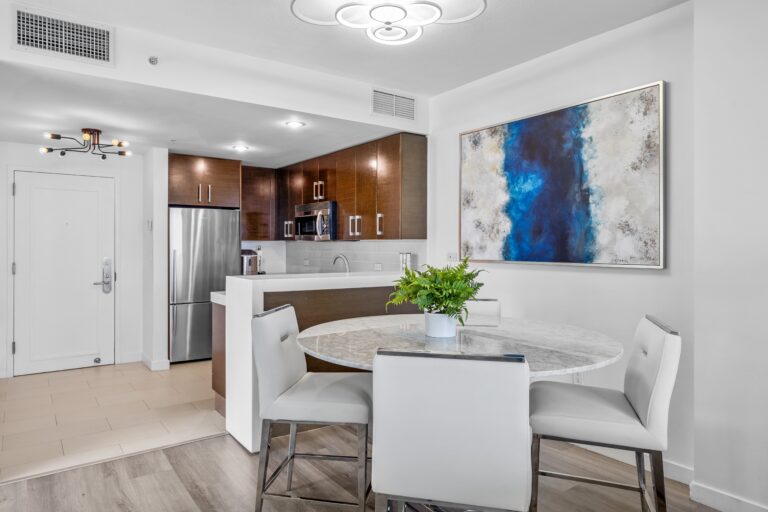 17315 Collins Ave-4