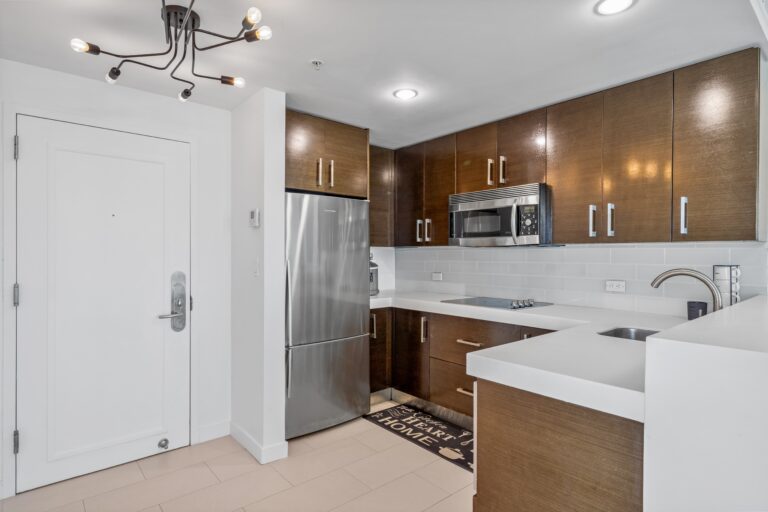 17315 Collins Ave-5