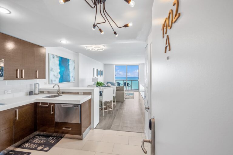 17315 Collins Ave-6