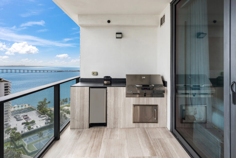 1451 Brickell Ave #2002-15