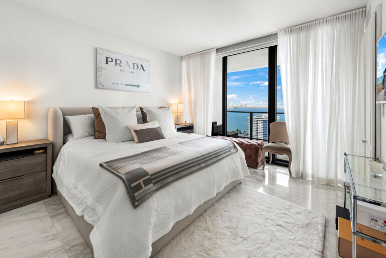 1451 Brickell Ave #2002-8