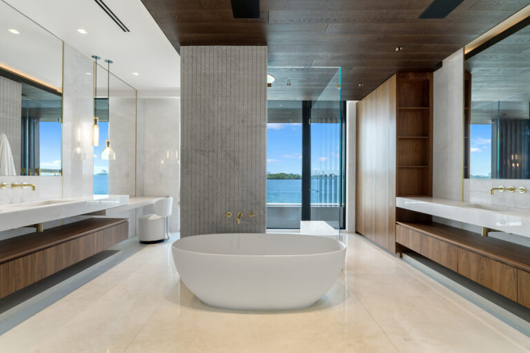 11404 N Bayshore Dr_WEB_32