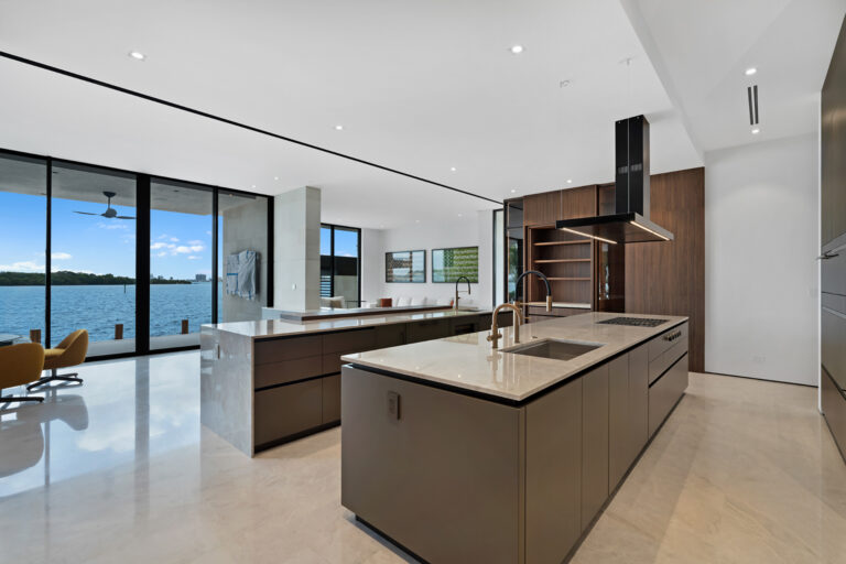 11404 N Bayshore Dr_WEB_36