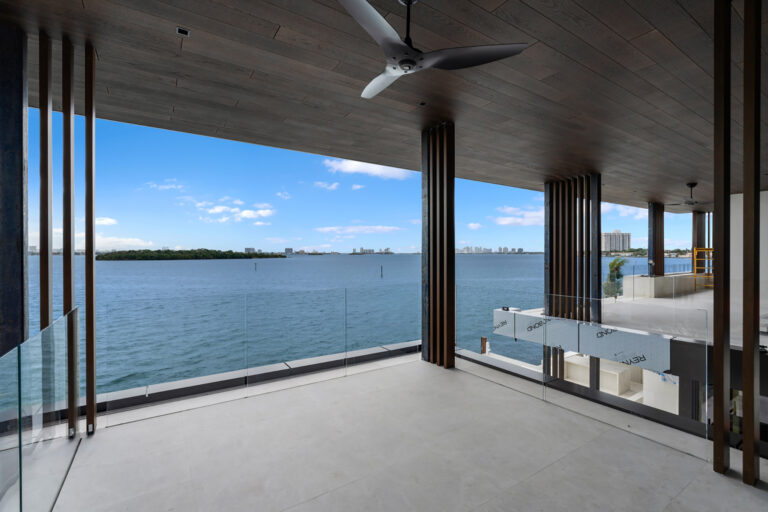11404 N Bayshore Dr_WEB_8