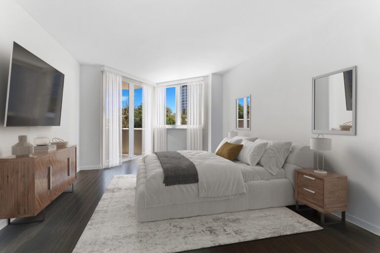 300 S Pointe Dr. 405_WEB_5